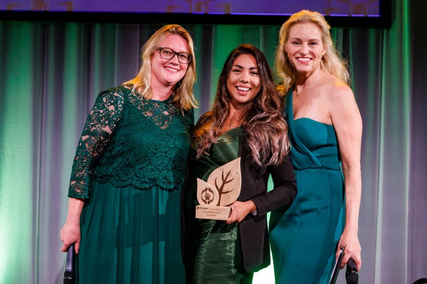 Trotse Alycia met de Young professional award