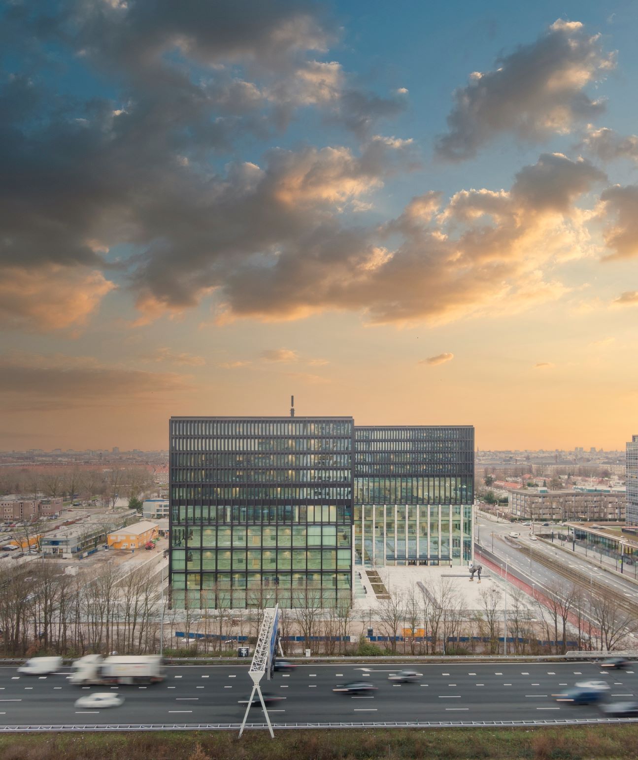 Afbeelding van het nieuwe gebouw van de rechtbank Amsterdam